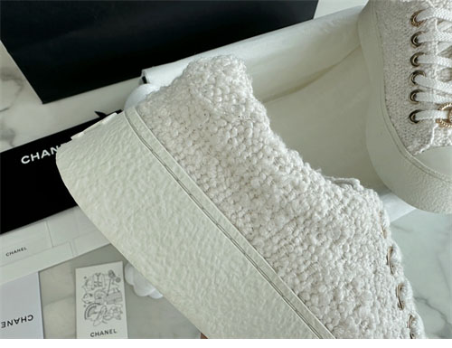 샤넬 샤넬 24P 트위드 골드 브로치 스니커즈 레플리카 18번 이미지 - 신발 | 세미샵 레플리카 사이트