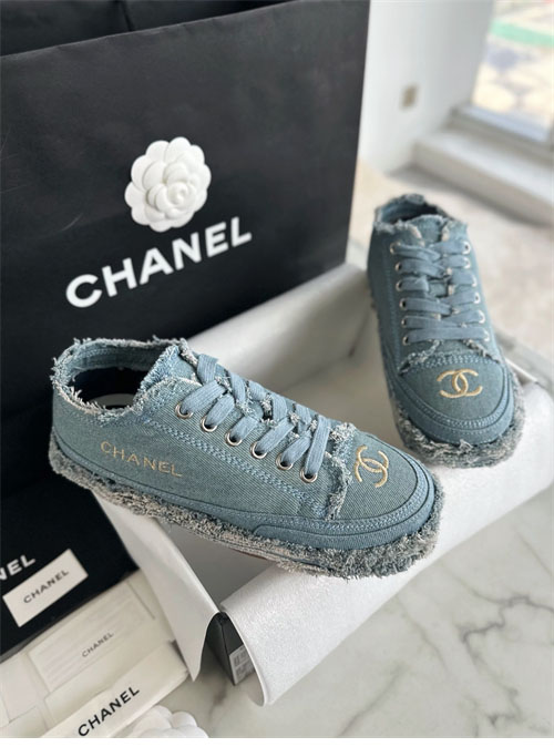 샤넬 샤넬 24S CC로고 테슬 스니커즈 레플리카 4번 이미지 - 신발 | 세미샵 레플리카 사이트