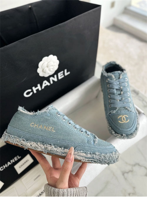 샤넬 샤넬 24S CC로고 테슬 스니커즈 레플리카 23번 이미지 - 신발 | 세미샵 레플리카 사이트