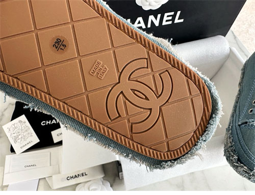 샤넬 샤넬 24S CC로고 테슬 스니커즈 레플리카 6번 이미지 - 신발 | 세미샵 레플리카 사이트