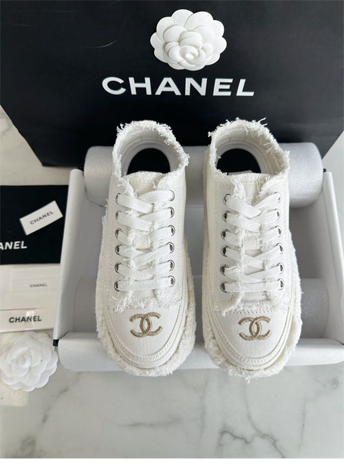 샤넬 샤넬 24S CC로고 테슬 스니커즈 레플리카 21번 이미지 - 신발 | 세미샵 레플리카 사이트