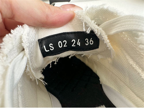 샤넬 샤넬 24S CC로고 테슬 스니커즈 레플리카 8번 이미지 - 신발 | 세미샵 레플리카 사이트