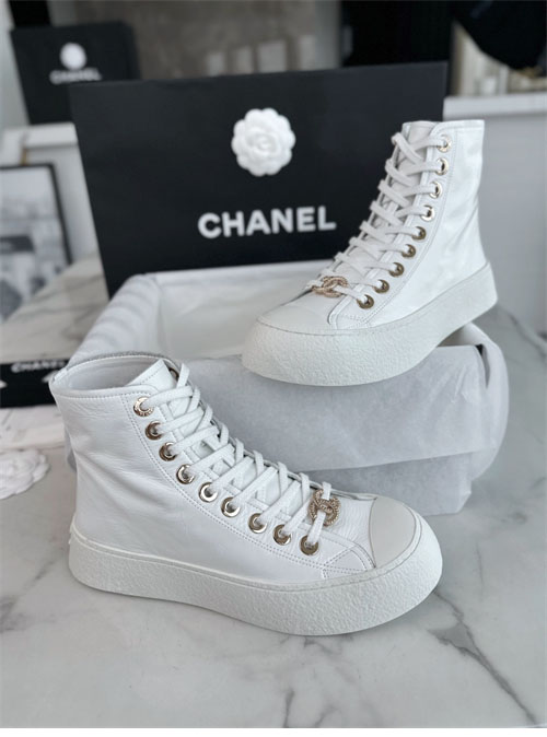 샤넬 샤넬 24p CC로고 하이탑 스니커즈 레플리카 15번 이미지 - 신발 | 세미샵 레플리카 사이트