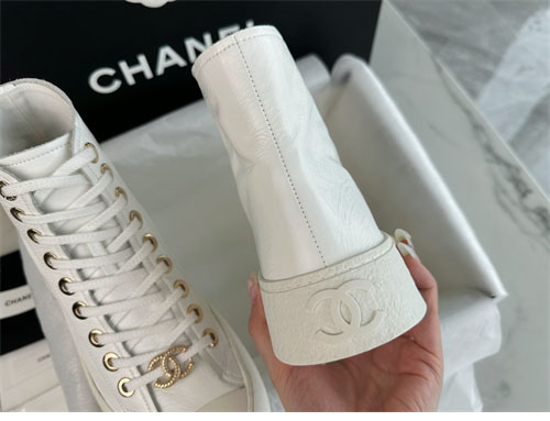 샤넬 샤넬 24p CC로고 하이탑 스니커즈 레플리카 8번 이미지 - 신발 | 세미샵 레플리카 사이트