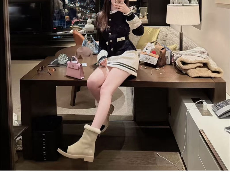 샤넬 25K 시어링 숏 부츠 - 상세 이미지