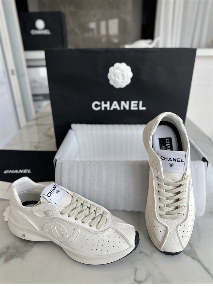 샤넬 샤넬 25 크루즈 스니커즈（터보） 레플리카 10번 이미지 - 신발 | 세미샵 레플리카 사이트