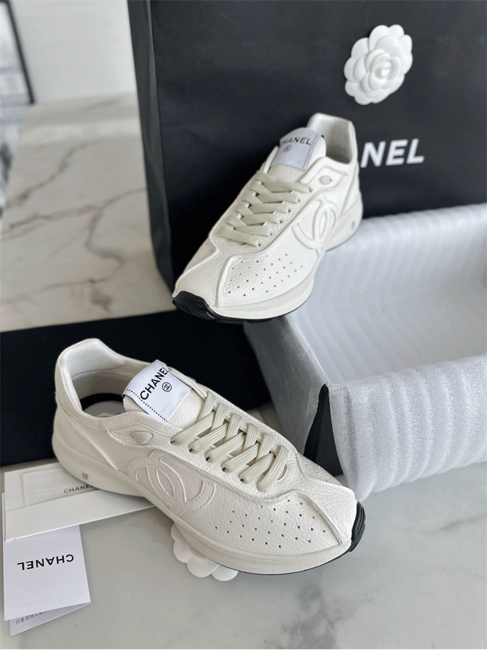 샤넬 샤넬 25 크루즈 스니커즈（터보） 레플리카 15번 이미지 - 신발 | 세미샵 레플리카 사이트