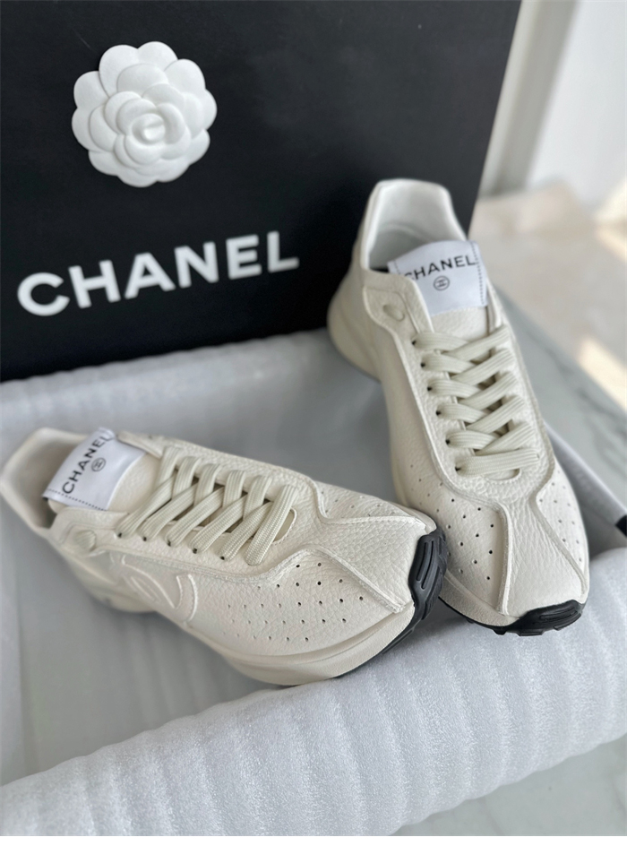 샤넬 샤넬 25 크루즈 스니커즈（터보） 레플리카 11번 이미지 - 신발 | 세미샵 레플리카 사이트