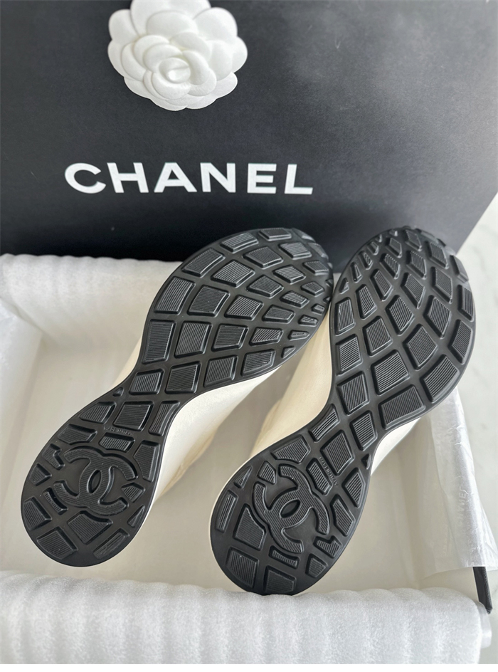 샤넬 샤넬 25 크루즈 스니커즈（터보） 레플리카 16번 이미지 - 신발 | 세미샵 레플리카 사이트