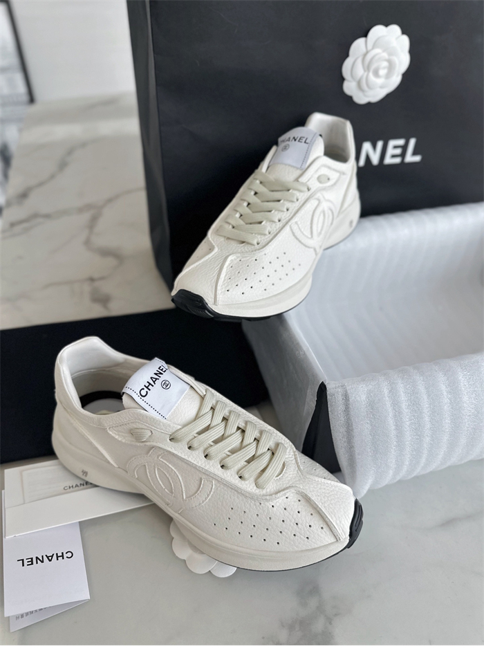 샤넬 샤넬 25 크루즈 스니커즈（터보） 레플리카 12번 이미지 - 신발 | 세미샵 레플리카 사이트