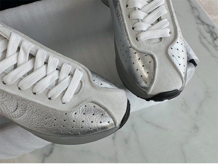 샤넬 샤넬 25c CC로고 스니커즈（터보） 레플리카 2번 이미지 - 신발 | 세미샵 레플리카 사이트