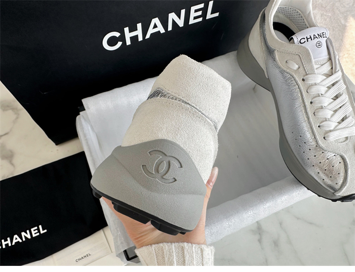 샤넬 샤넬 25c CC로고 스니커즈（터보） 레플리카 19번 이미지 - 신발 | 세미샵 레플리카 사이트