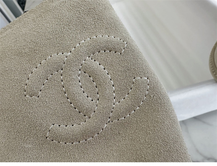 C H A N E L 샤넬 25c CC로고 스웨이드 롱 부츠 레플리카 19번 이미지 - 신발 | 세미샵 레플리카 사이트