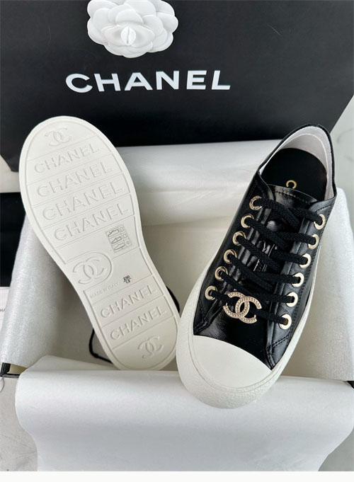 샤넬 샤넬 CC로고 블랙 금장 팬던트 플랫폼 스니커즈 레플리카 6번 이미지 - 신발 | 세미샵 레플리카 사이트