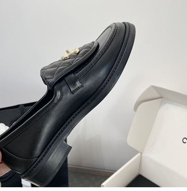 C H A N E L 샤넬 cc로고 턴락 퀼팅 모카신 로퍼 레플리카 2번 이미지 - 신발 | 세미샵 레플리카 사이트