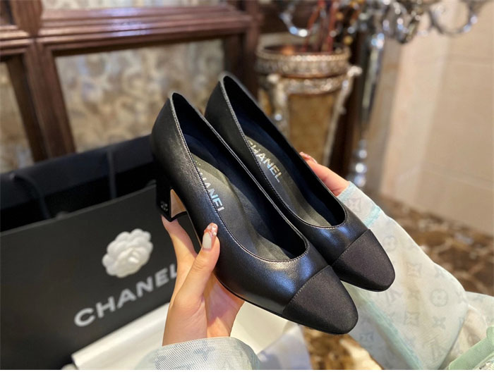 C H A N E L 샤넬 cc로고 통굽 펌프스 레플리카 4번 이미지 - 신발 | 세미샵 레플리카 사이트