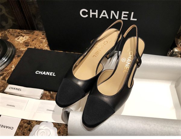 C H A N E L 샤넬 슬링백 클래식 쉽스킨 7cm 레플리카 2번 이미지 - 신발 | 세미샵 레플리카 사이트