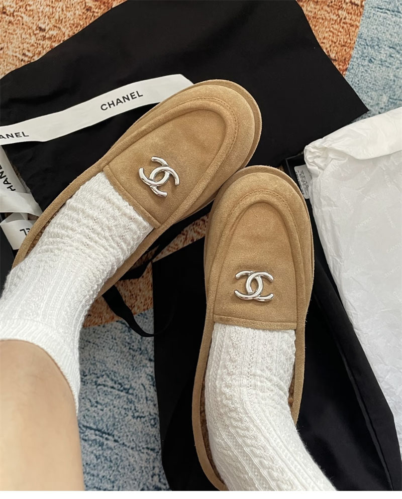 샤넬 샤넬 시어링 스웨이드 모카신 로퍼 레플리카 7번 이미지 - 신발 | 세미샵 레플리카 사이트