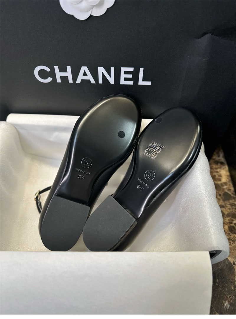 샤넬 샤넬 카프스킨 진주 스트랩 메리제인 구두 레플리카 18번 이미지 - 신발 | 세미샵 레플리카 사이트