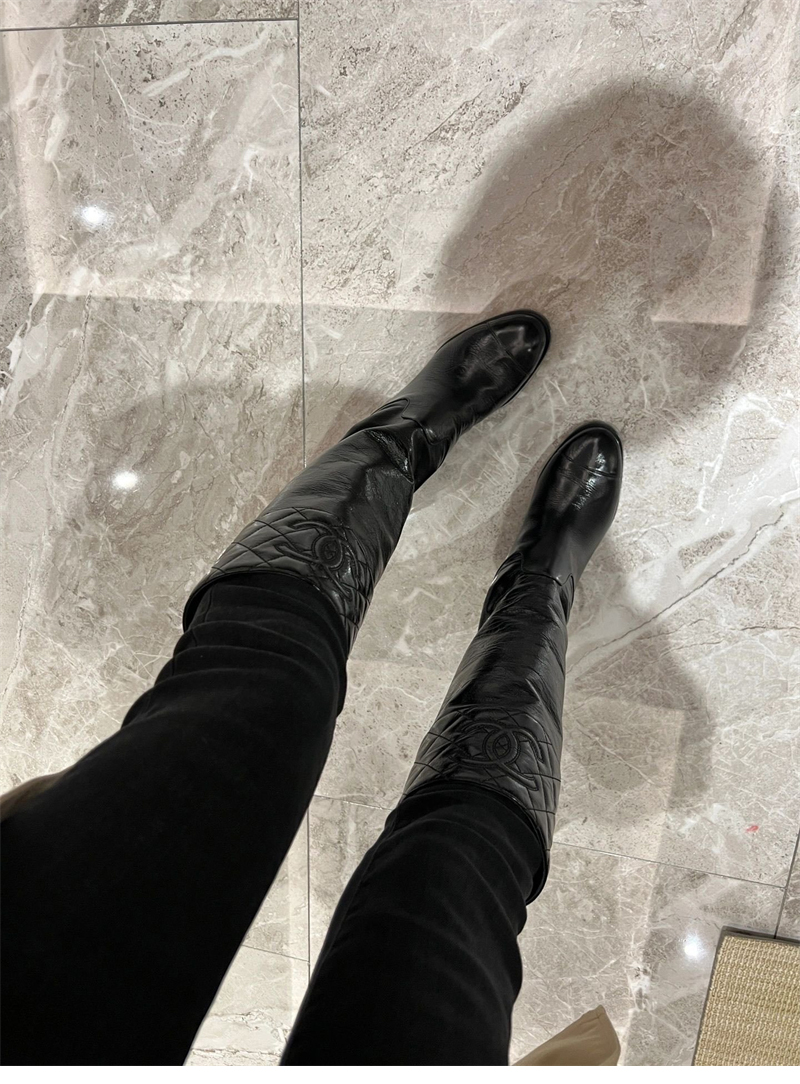 샤넬 샤넬 퀼팅 롱 부츠 레플리카 14번 이미지 - 신발 | 세미샵 레플리카 사이트