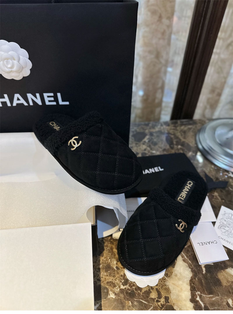 샤넬 퀼팅 시어링 뮬 슬리퍼 “35SIZE – 41SIZE”