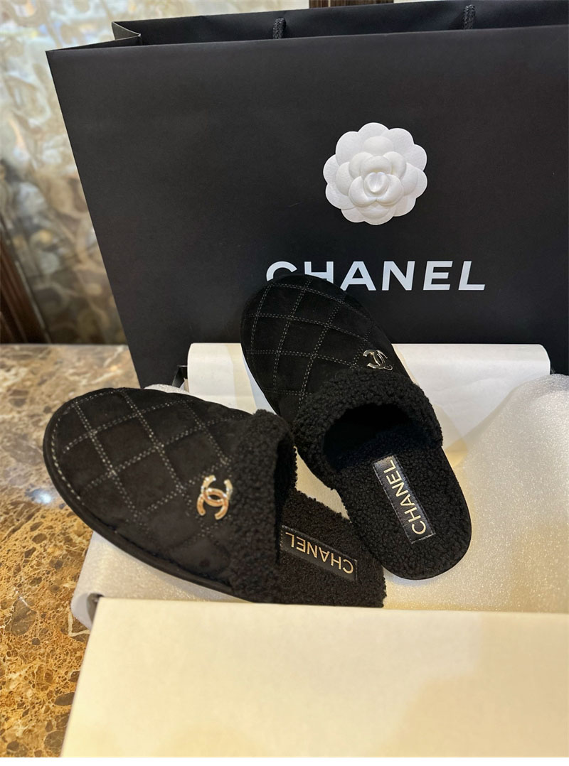 샤넬 퀼팅 시어링 뮬 슬리퍼 “35SIZE – 41SIZE”