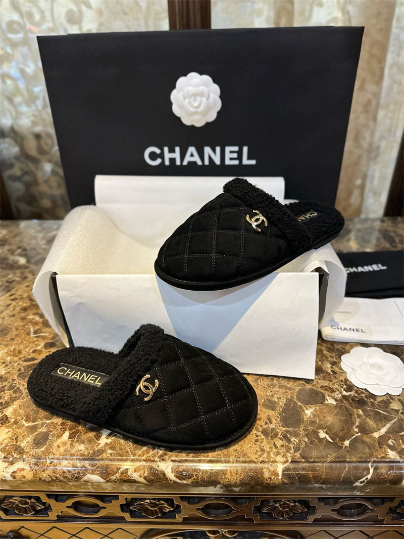 샤넬 퀼팅 시어링 뮬 슬리퍼 “35SIZE – 41SIZE”