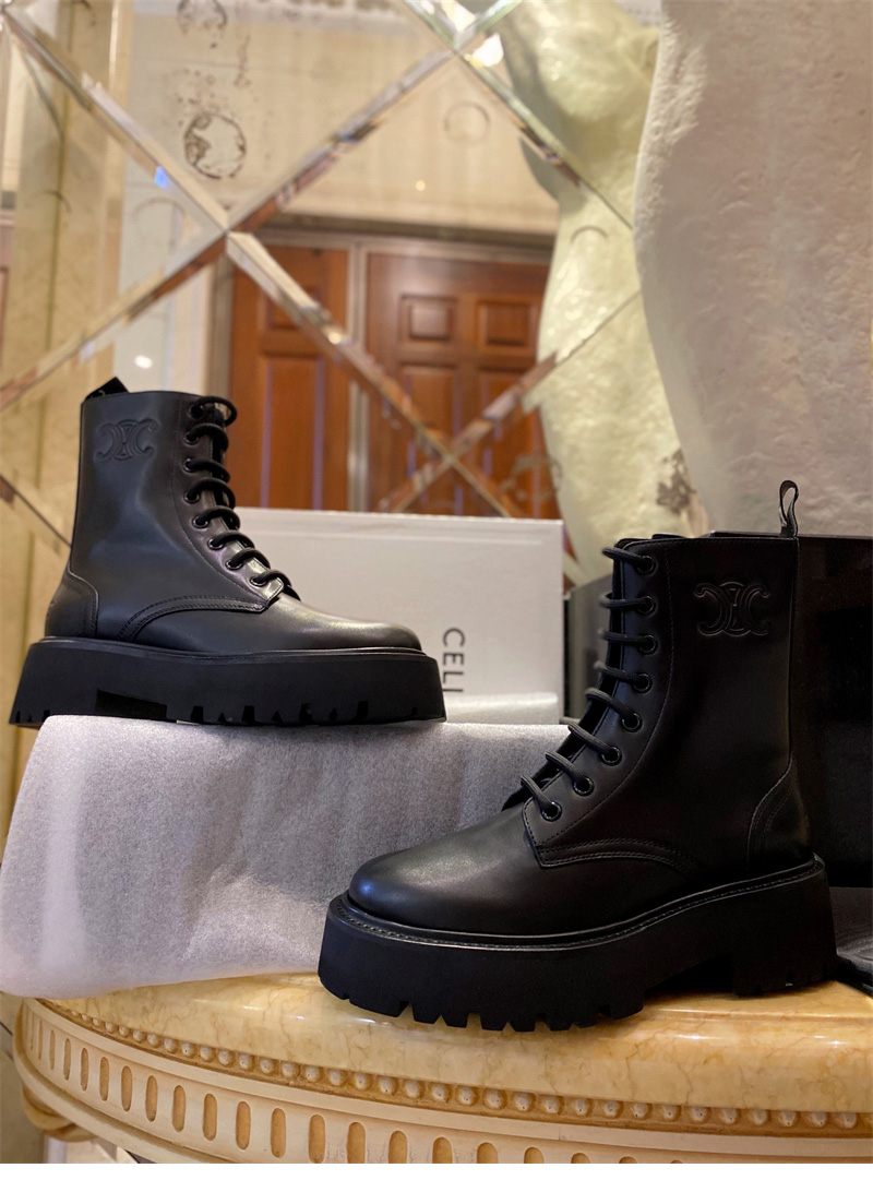 셀린느 셀린느 벌키 레이스업 부츠 샤이니 불스킨 블랙 레플리카 6번 이미지 - 신발 | 세미샵 레플리카 사이트