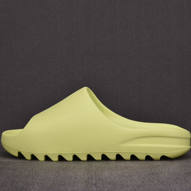 아디다스 이지 슬라이드 “GLWGRN” Yeezy Slide GX6138
