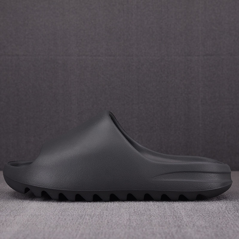 Adidas 아디다스 이지 슬라이드 “GRANIT” Yeezy Slide ID4132 레플리카 1번 이미지 - 신발 | 세미샵 레플리카 사이트