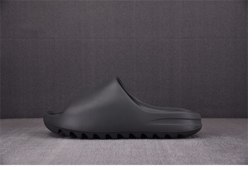 Adidas 아디다스 이지 슬라이드 “GRANIT” Yeezy Slide ID4132 레플리카 2번 이미지 - 신발 | 세미샵 레플리카 사이트