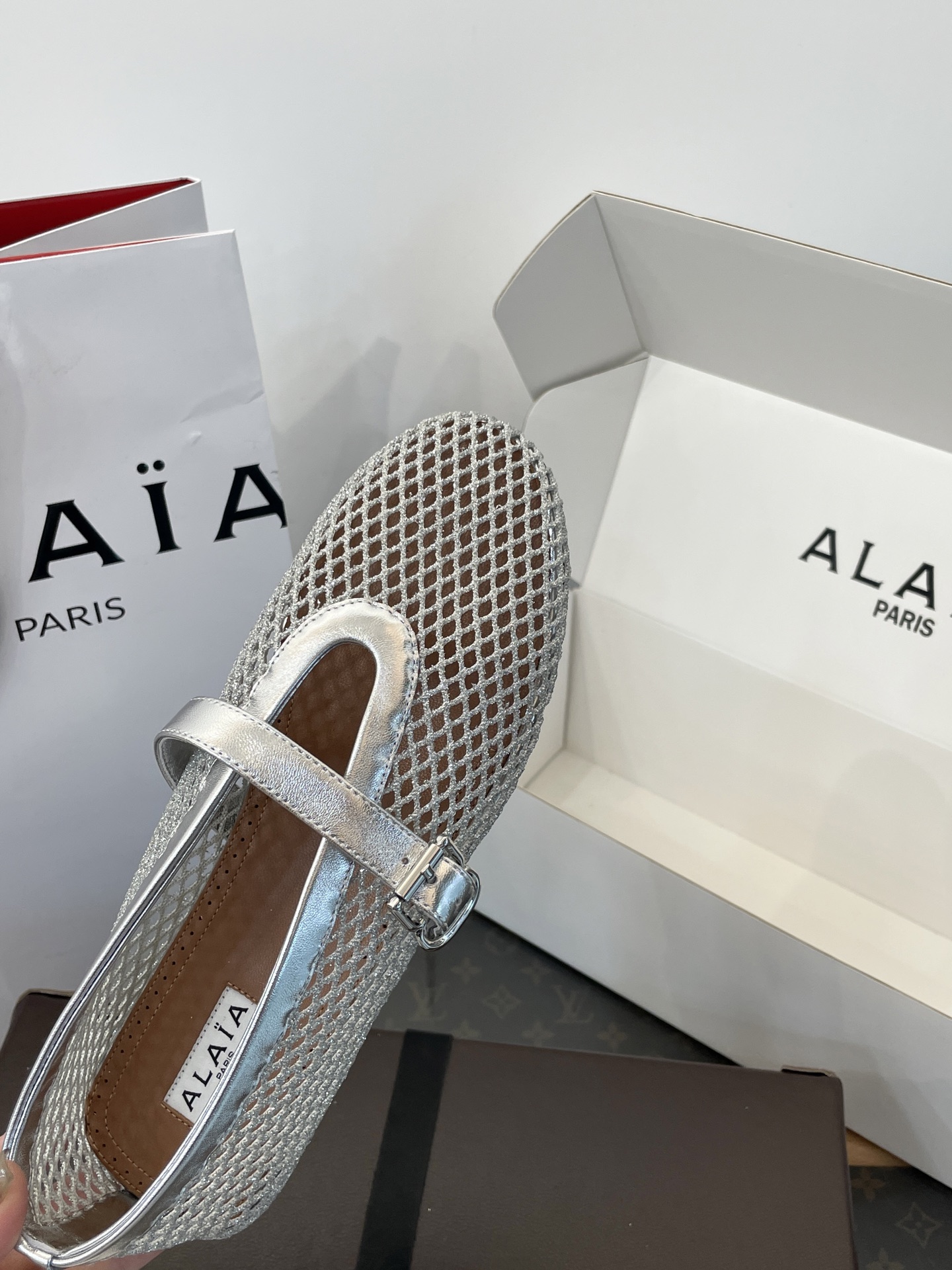 알라이아 피시넷 발레 플랫 슈즈 - 상세 이미지