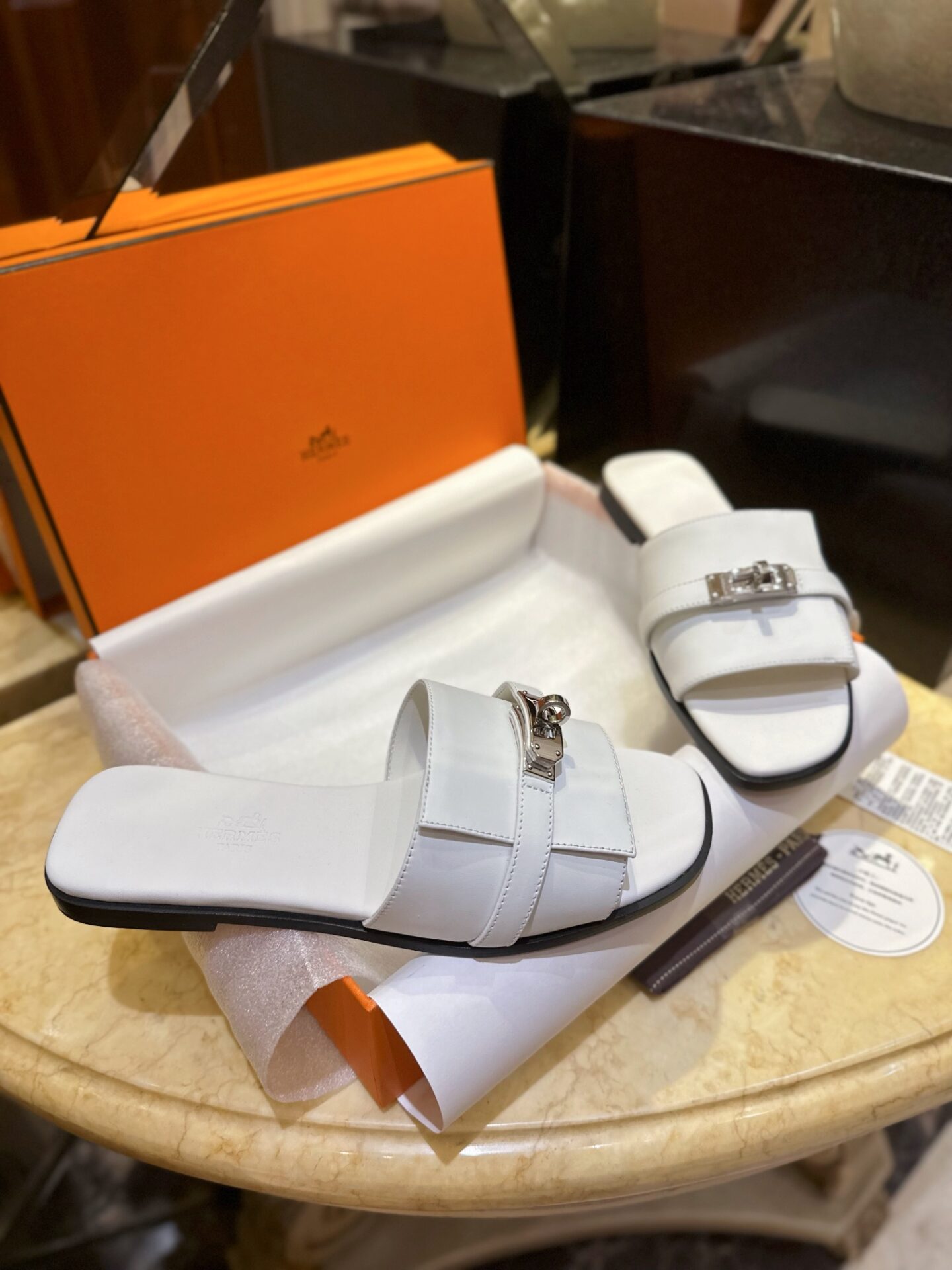 에르메스 우먼 GIGI 켈리 뮬 샌들 “35SIZE – 41SIZE” - 상세 이미지