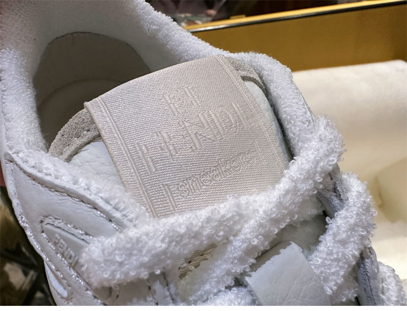Fendi 펜디 매치 스니커즈 레플리카 18번 이미지 - 신발 | 세미샵 레플리카 사이트