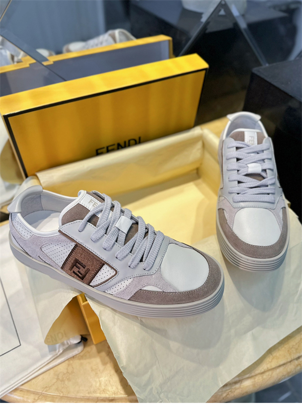 Fendi 펜디 스텝 레더 남성 스니커즈 레플리카 4번 이미지 - 신발 | 세미샵 레플리카 사이트