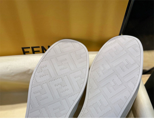 Fendi 펜디 스텝 레더 남성 스니커즈 레플리카 9번 이미지 - 신발 | 세미샵 레플리카 사이트