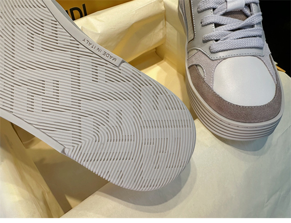 Fendi 펜디 스텝 레더 남성 스니커즈 레플리카 15번 이미지 - 신발 | 세미샵 레플리카 사이트