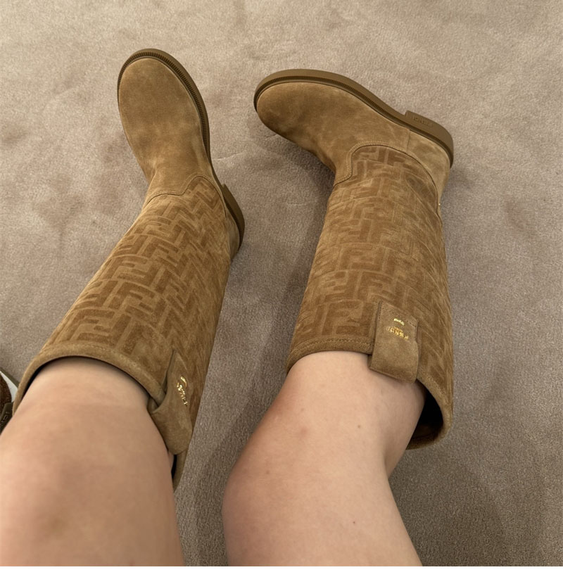 펜디 펜디 필로 스웨이드 롱 부츠 레플리카 5번 이미지 - 신발 | 세미샵 레플리카 사이트