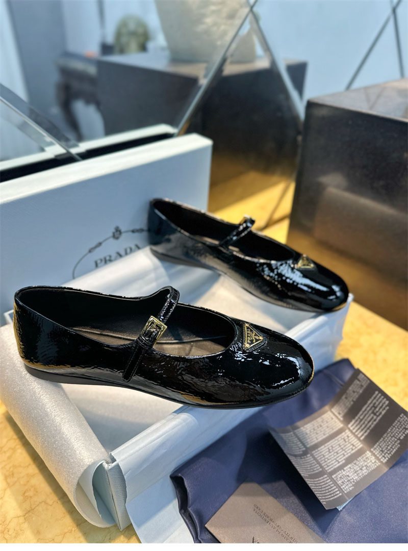 프라다 프라다 나플락 페이턴트 레더 발레리나 플랫 슈즈 레플리카 2번 이미지 - 신발 | 세미샵 레플리카 사이트