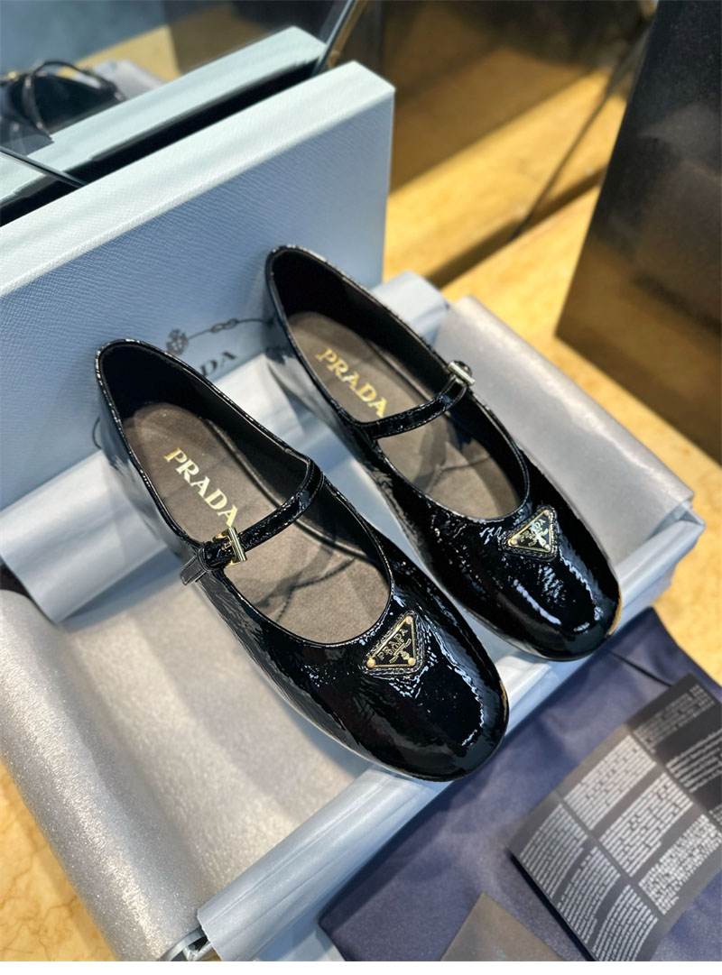 프라다 프라다 나플락 페이턴트 레더 발레리나 플랫 슈즈 레플리카 7번 이미지 - 신발 | 세미샵 레플리카 사이트
