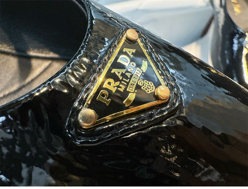 프라다 프라다 나플락 페이턴트 레더 발레리나 플랫 슈즈 레플리카 9번 이미지 - 신발 | 세미샵 레플리카 사이트