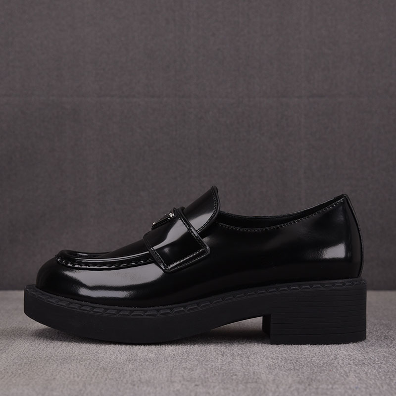 P R A D A 프라다 초콜릿 브러쉬드 페이턴트 로퍼 레플리카 1번 이미지 - 신발 | 세미샵 레플리카 사이트