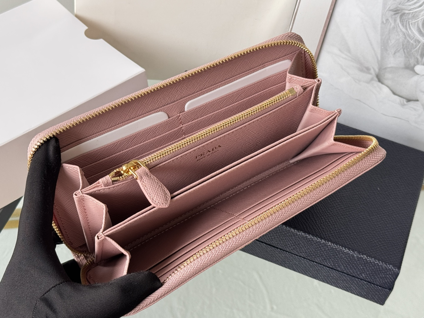 프라다 프라다 사피아노 지퍼 어라운드 레플리카 9번 이미지 - 지갑 | 세미샵 레플리카 사이트