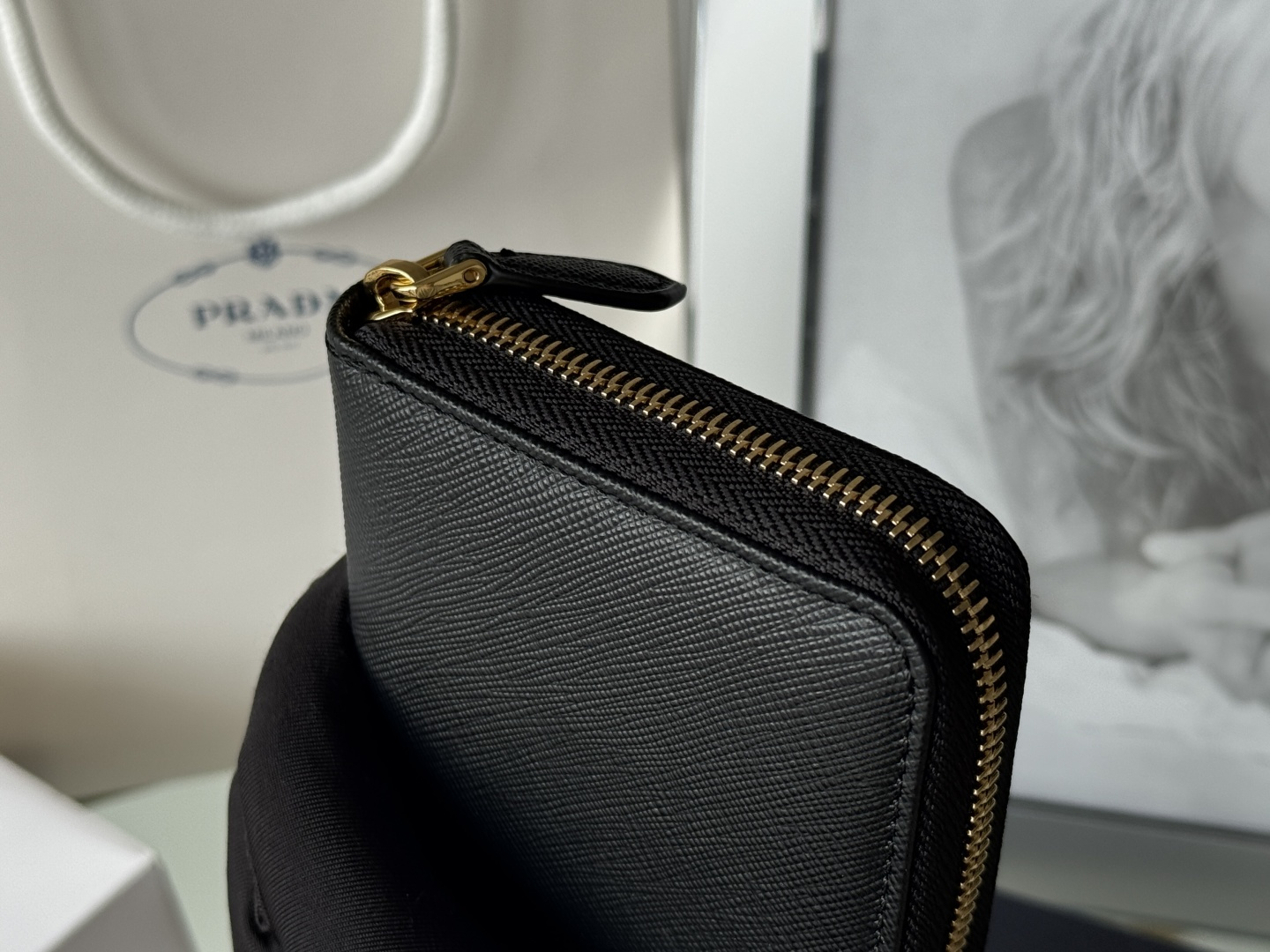 프라다 프라다 사피아노 지퍼 어라운드 레플리카 15번 이미지 - 지갑 | 세미샵 레플리카 사이트