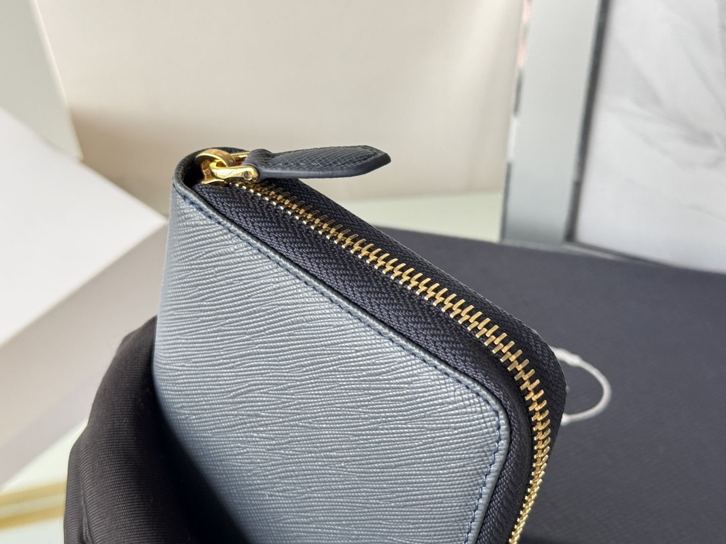 프라다 프라다 사피아노 지퍼 어라운드 레플리카 22번 이미지 - 지갑 | 세미샵 레플리카 사이트