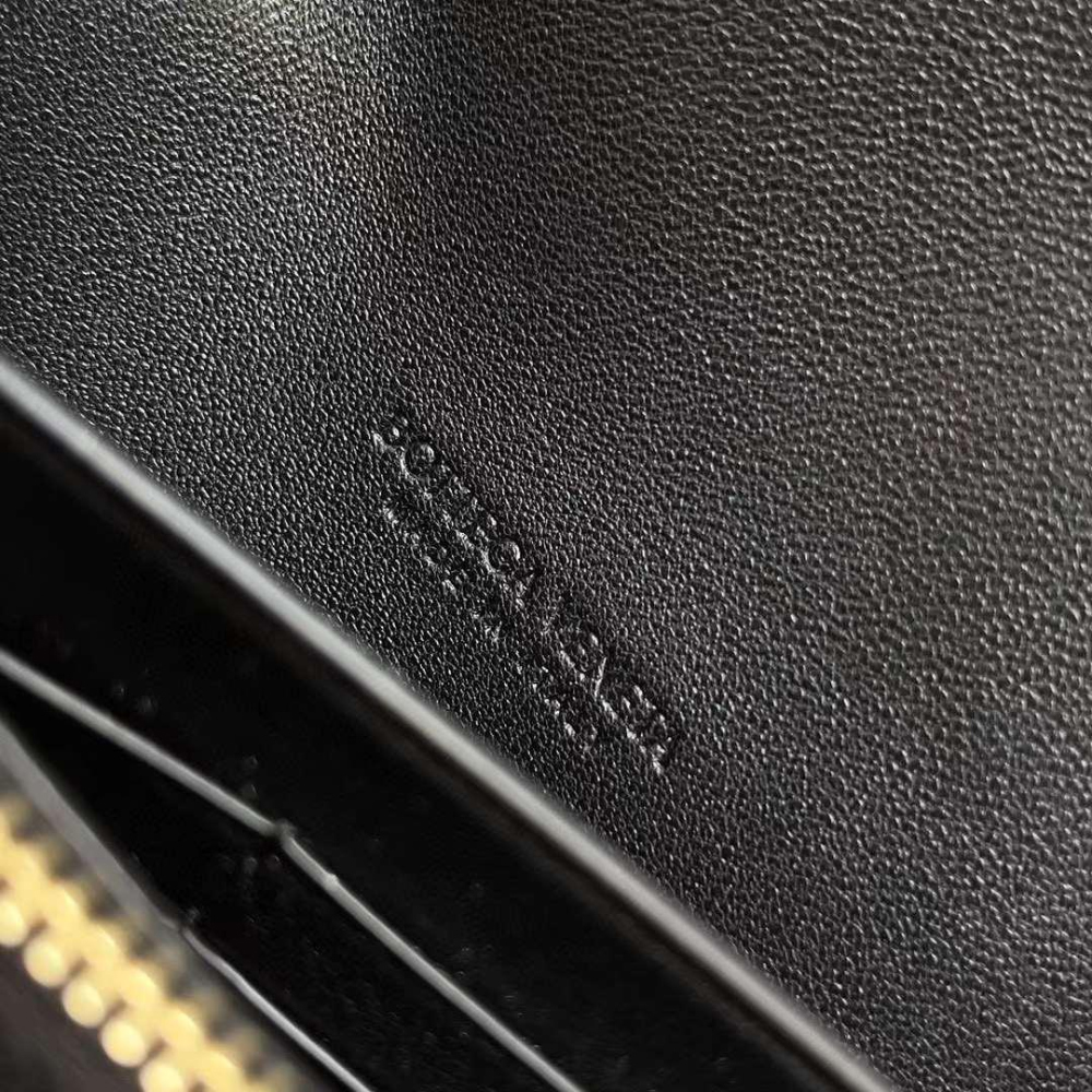 Bottega Veneta Bottega Veneta Andiamo Wallet 레플리카 32번 이미지 - 지갑 | 세미샵 레플리카 사이트