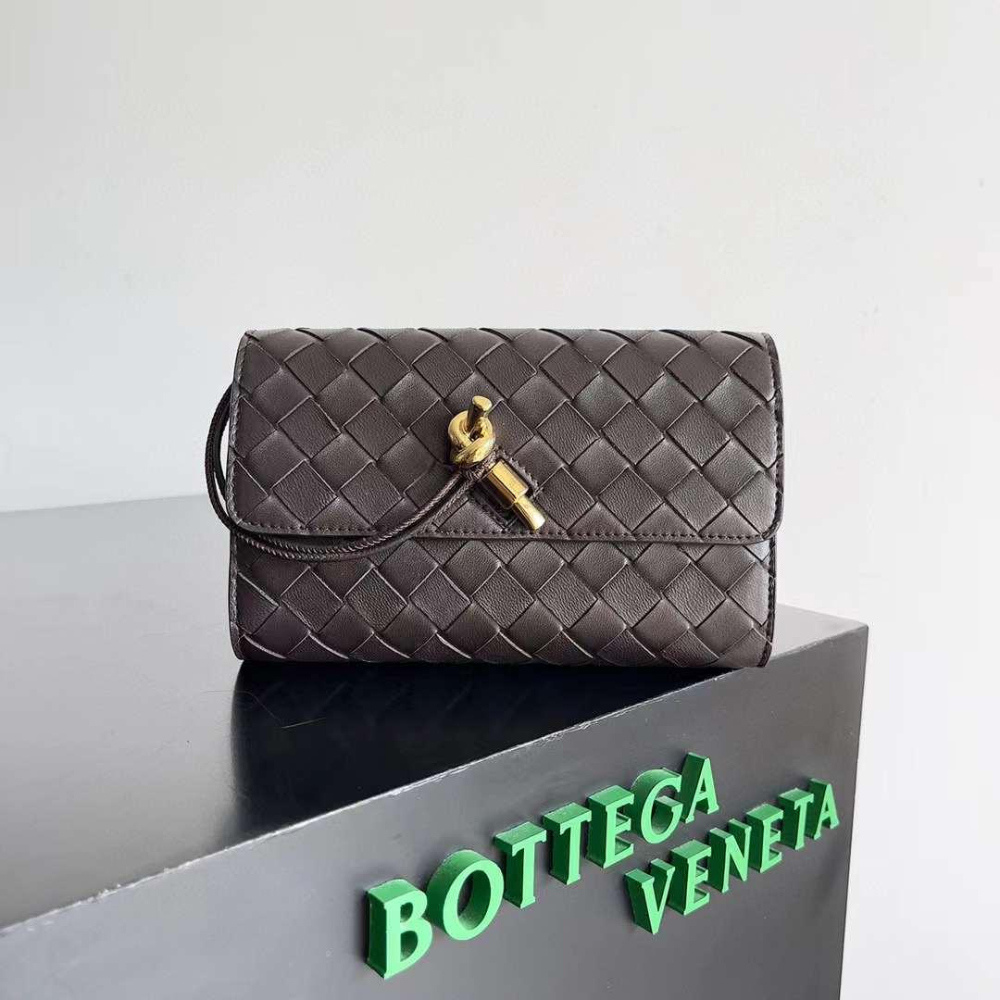 Bottega Veneta Bottega Veneta Andiamo Wallet 레플리카 33번 이미지 - 지갑 | 세미샵 레플리카 사이트