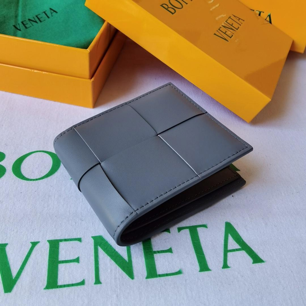 Bottega Veneta Bottega Veneta Casset Bi Fold Wallet 레플리카 2번 이미지 - 지갑 | 세미샵 레플리카 사이트