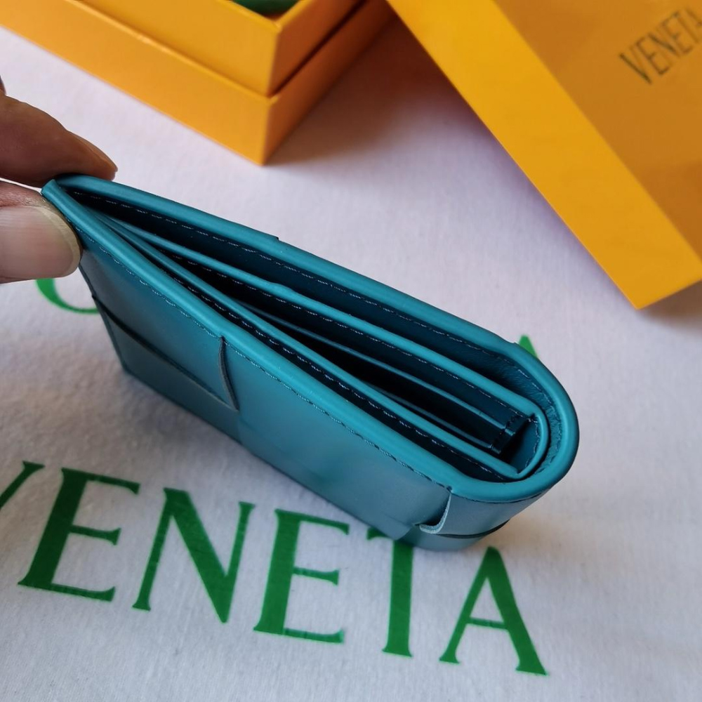 Bottega Veneta Bottega Veneta Casset Bi Fold Wallet 레플리카 8번 이미지 - 지갑 | 세미샵 레플리카 사이트