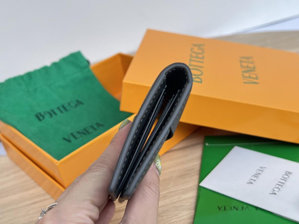 Bottega Veneta Bottega Veneta Cassete Flap Card Case 레플리카 13번 이미지 - 지갑 | 세미샵 레플리카 사이트